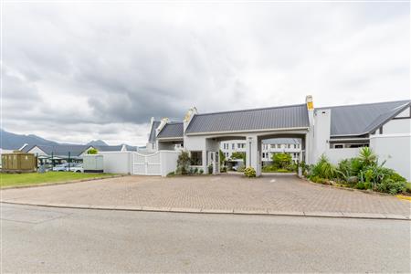 False - House For Sale in Blue Mountain Village, George, Western Cape - M126389