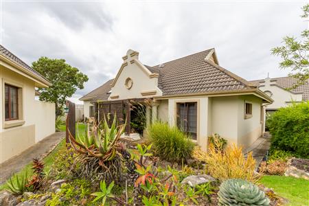 False - House For Sale in Blue Mountain Village, George, Western Cape - M126389