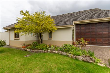 False - House For Sale in Blue Mountain Village, George, Western Cape - M126389