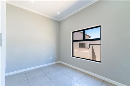 False - House For Sale in Reebok, Groot Brakrivier, Western Cape - M126391