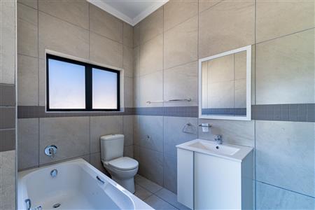 False - House For Sale in Reebok, Groot Brakrivier, Western Cape - M126391