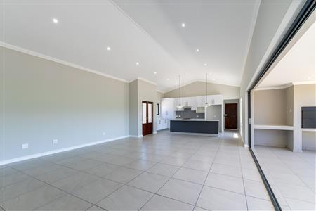 False - House For Sale in Reebok, Groot Brakrivier, Western Cape - M126391