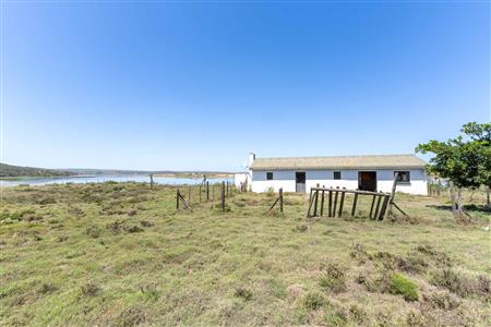 False - Farm For Sale in Mossel Bay Rural, Mossel Bay, Western Cape - M126402