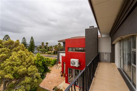 False - House For Sale in Greenways Golf Estate, Strand, Western Cape - M126398