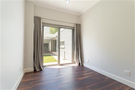 False - House For Sale in Vrykyk, Paarl, Western Cape - M126412