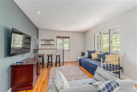 False - Apartment Sold in Stellenbosch Central, Stellenbosch, Western Cape - M126427