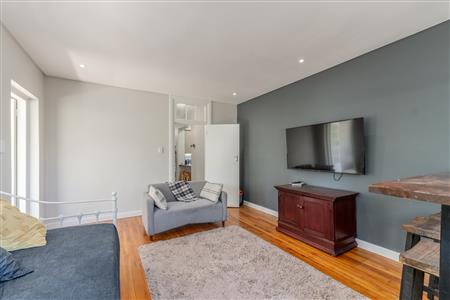 False - Apartment Sold in Stellenbosch Central, Stellenbosch, Western Cape - M126427