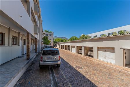 False - Apartment Sold in Stellenbosch Central, Stellenbosch, Western Cape - M126427