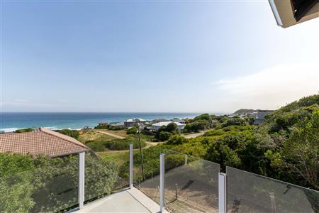 False - House For Sale in Dwarswegstrand, Groot Brakrivier, Western Cape - M126424
