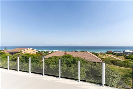 False - House For Sale in Dwarswegstrand, Groot Brakrivier, Western Cape - M126424
