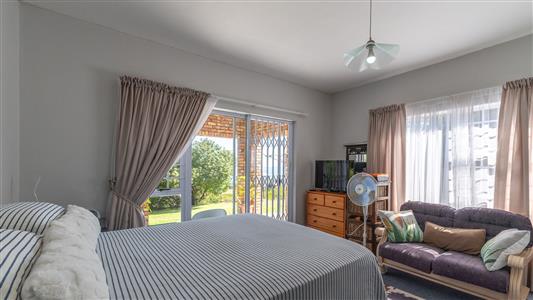 False - House For Sale in Dwarswegstrand, Groot Brakrivier, Western Cape - M126424