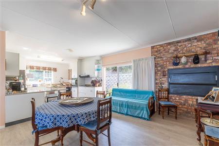 False - House For Sale in Dwarswegstrand, Groot Brakrivier, Western Cape - M126424