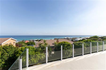 False - House For Sale in Dwarswegstrand, Groot Brakrivier, Western Cape - M126424
