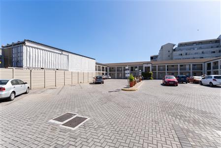 False - Apartment For Sale in Maitland, Cape Town, Western Cape - M126438