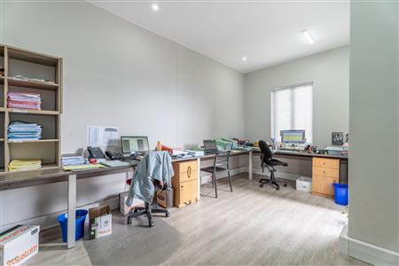 False - Office For Sale in Paardevlei, Somerset West, Western Cape - M126434