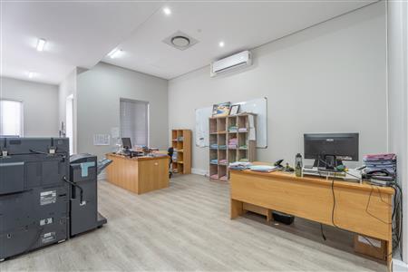 False - Office For Sale in Paardevlei, Somerset West, Western Cape - M126434
