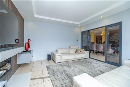 False - House For Sale in Olivedale, Randburg, Gauteng - M126432