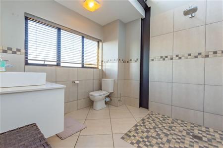 False - Farm For Sale in Chartwell, Randburg, Gauteng - M126439