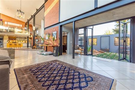 False - Farm For Sale in Chartwell, Randburg, Gauteng - M126439