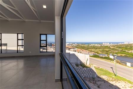 False - House For Sale in Island View, Mossel Bay, Western Cape - M126465