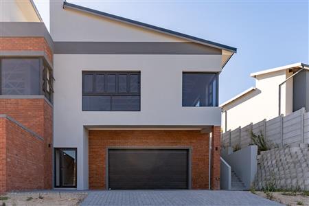 False - House For Sale in Island View, Mossel Bay, Western Cape - M126465