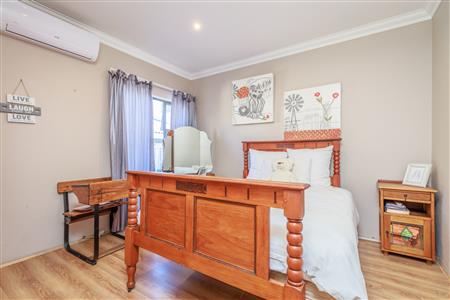 False - House For Sale in Homes Haven, Krugersdorp, Gauteng - M124141