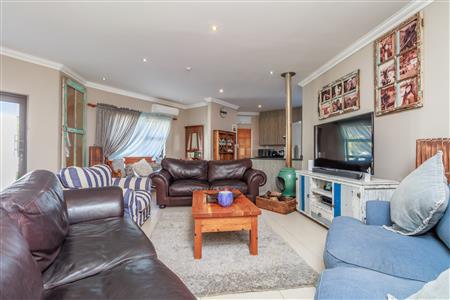 False - House For Sale in Homes Haven, Krugersdorp, Gauteng - M124141