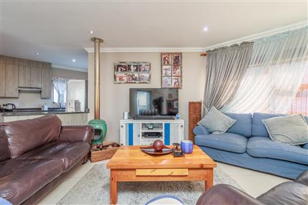 False - House For Sale in Homes Haven, Krugersdorp, Gauteng - M124141