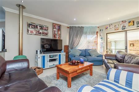 False - House For Sale in Homes Haven, Krugersdorp, Gauteng - M124141