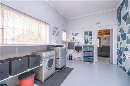 False - House For Sale in Heidelberg Central, Heidelberg, Gauteng - M126454
