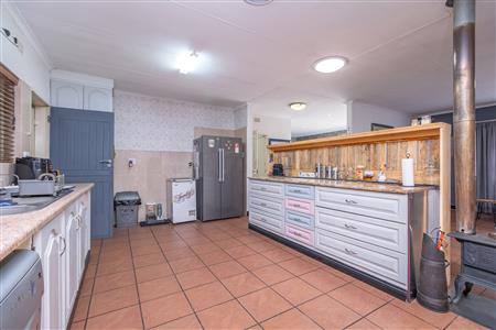 False - House For Sale in Heidelberg Central, Heidelberg, Gauteng - M126454