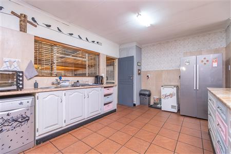 False - House For Sale in Heidelberg Central, Heidelberg, Gauteng - M126454