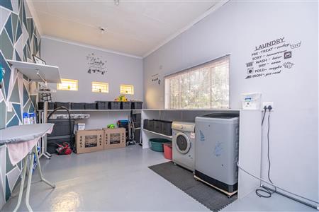 False - House For Sale in Heidelberg Central, Heidelberg, Gauteng - M126454