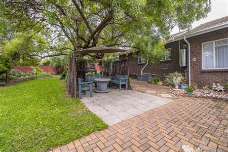 False - House For Sale in Heidelberg Central, Heidelberg, Gauteng - M126454