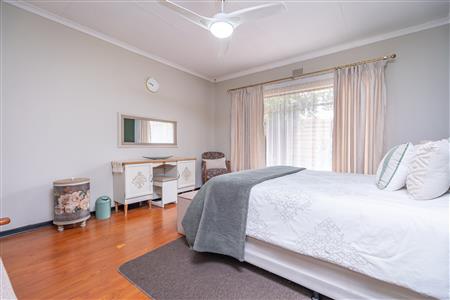 False - House For Sale in Heidelberg Central, Heidelberg, Gauteng - M126454