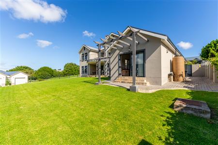 False - House To Rent in Kraaibosch Manor, George, Western Cape - M126474