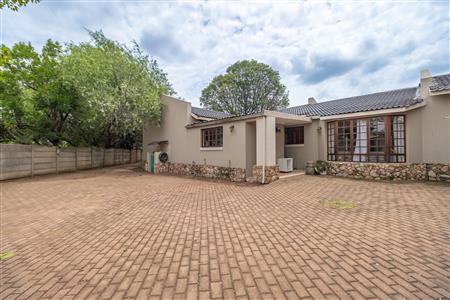 False - House For Sale in Heidelberg Central, Heidelberg, Gauteng - M126469