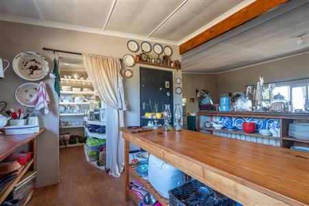 False - House For Sale in Napier, Western Cape - M126480