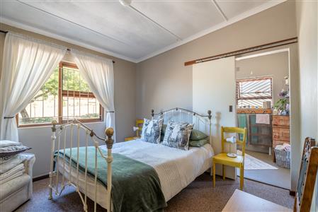 False - House For Sale in Napier, Western Cape - M126480