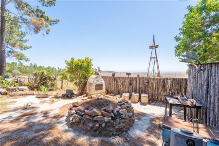 False - House For Sale in Napier, Western Cape - M126480