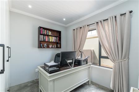 False - House For Sale in Le Grand Estate, George, Western Cape - M126478