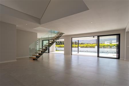False - House For Sale in Val de Vie Estate, Paarl, Western Cape - M125733