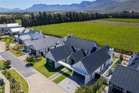 False - House For Sale in Val de Vie Estate, Paarl, Western Cape - M125733