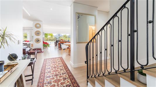 House Sold in Val de Vie Estate, Paarl, Western Cape - M126487