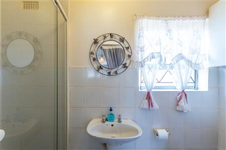 False - House For Sale in Bettys Bay, Western Cape - M126494