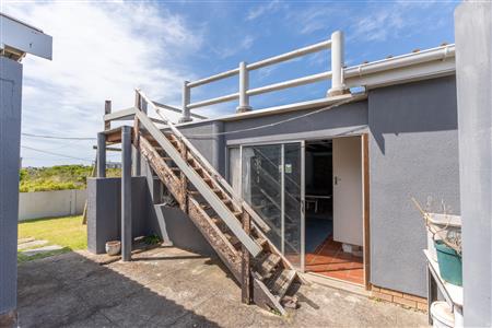 False - House For Sale in Bettys Bay, Western Cape - M126494