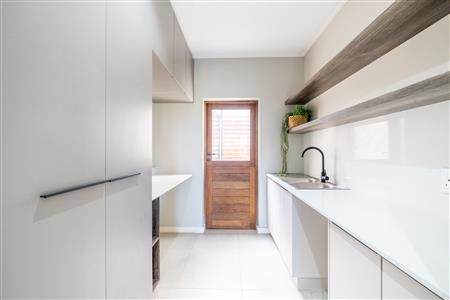 False - Townhouse For Sale in Leonard, Hilton, KwaZulu Natal - M122803