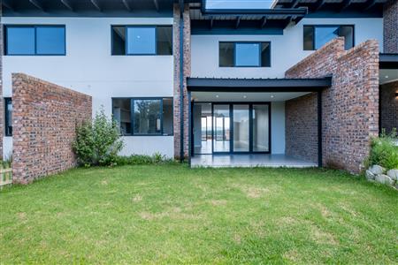 False - Townhouse For Sale in Leonard, Hilton, KwaZulu Natal - M122803