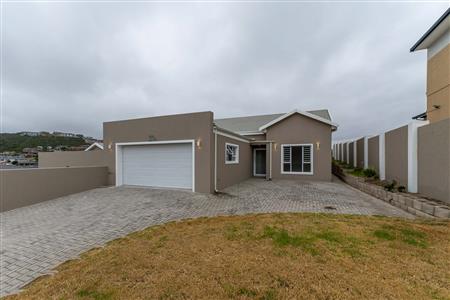 False - Townhouse For Sale in Island View, Mossel Bay, Western Cape - M126501