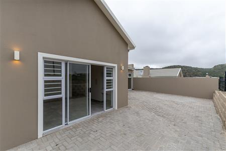 False - Townhouse For Sale in Island View, Mossel Bay, Western Cape - M126501